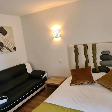 Bastide Du Cantal Tatil Evi *